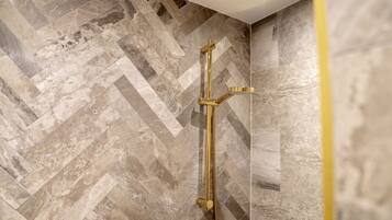 Salle de bain commune