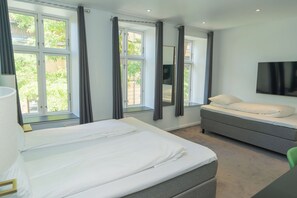 Triple Room | Desk, laptop workspace, blackout curtains, free WiFi - A Hotels City (Copenhagen)