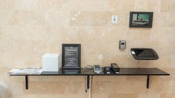 Check-in/check-out kiosk