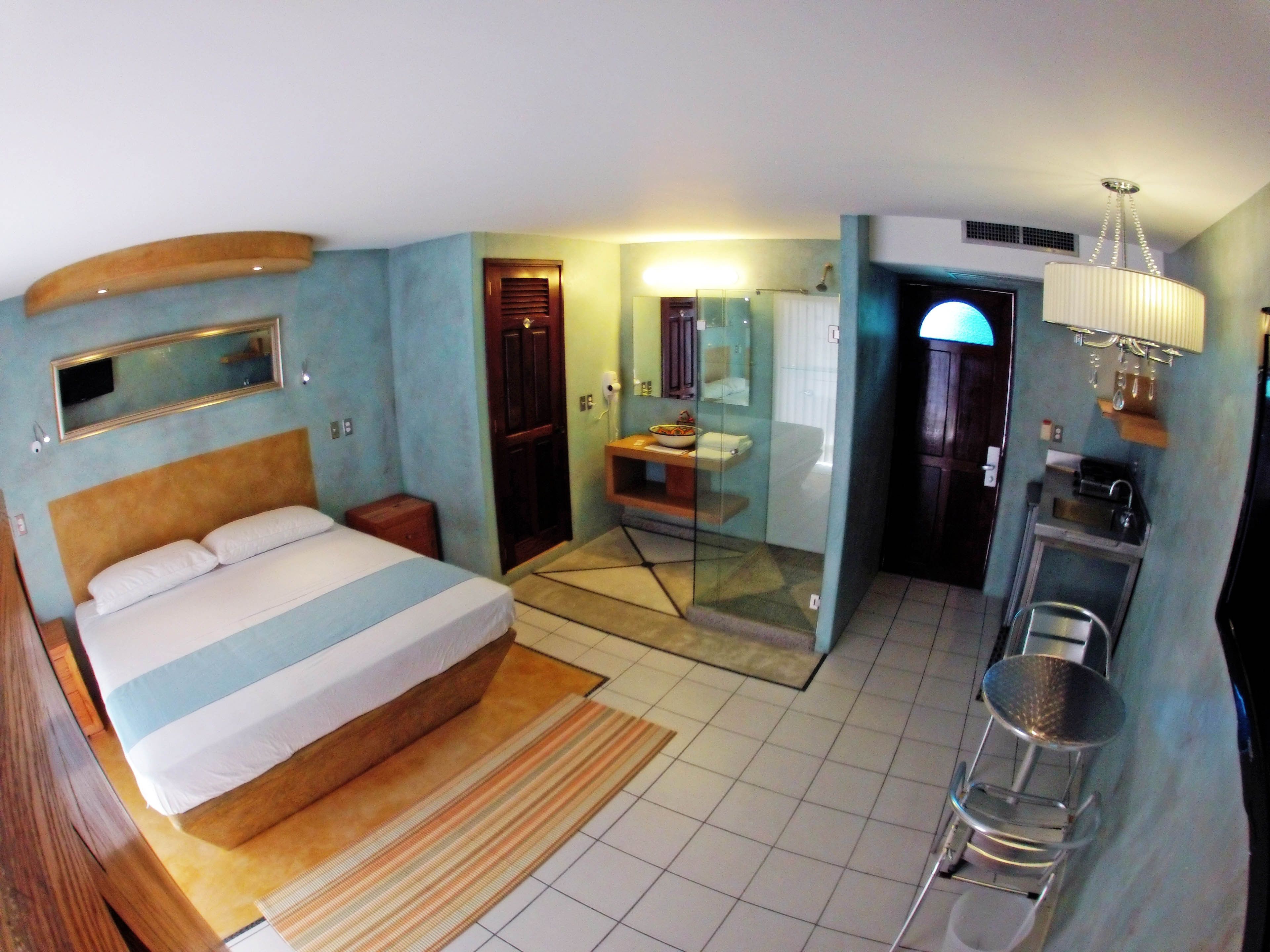 deluxe room, kitchenette | private kitchenette
