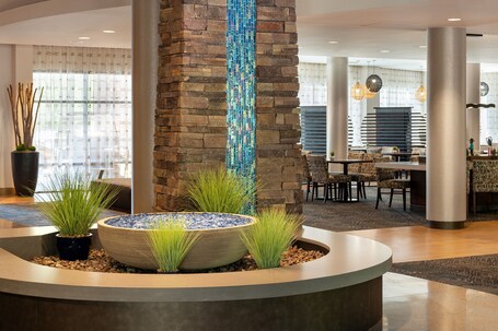 Courtyard Scottsdale Salt River - Image 4