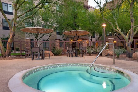 Courtyard Scottsdale Salt River - Image 33