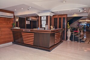 Reception - Hotel Pan Asia Continental (Kolkata)