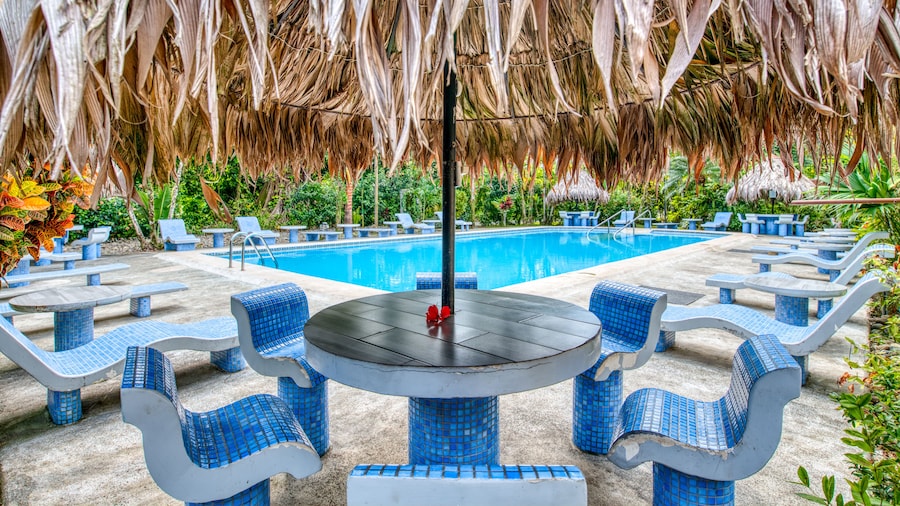 Atlantida Lodge