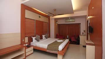 Habitación ejecutiva, 1 cama matrimonial | Escritorio, wifi gratis y ropa de cama