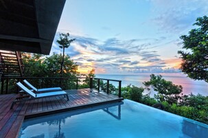 Vila, 1 quarto (Clifftop Zabuco) | Edredons de pluma, cofres nos quartos, escrivaninha