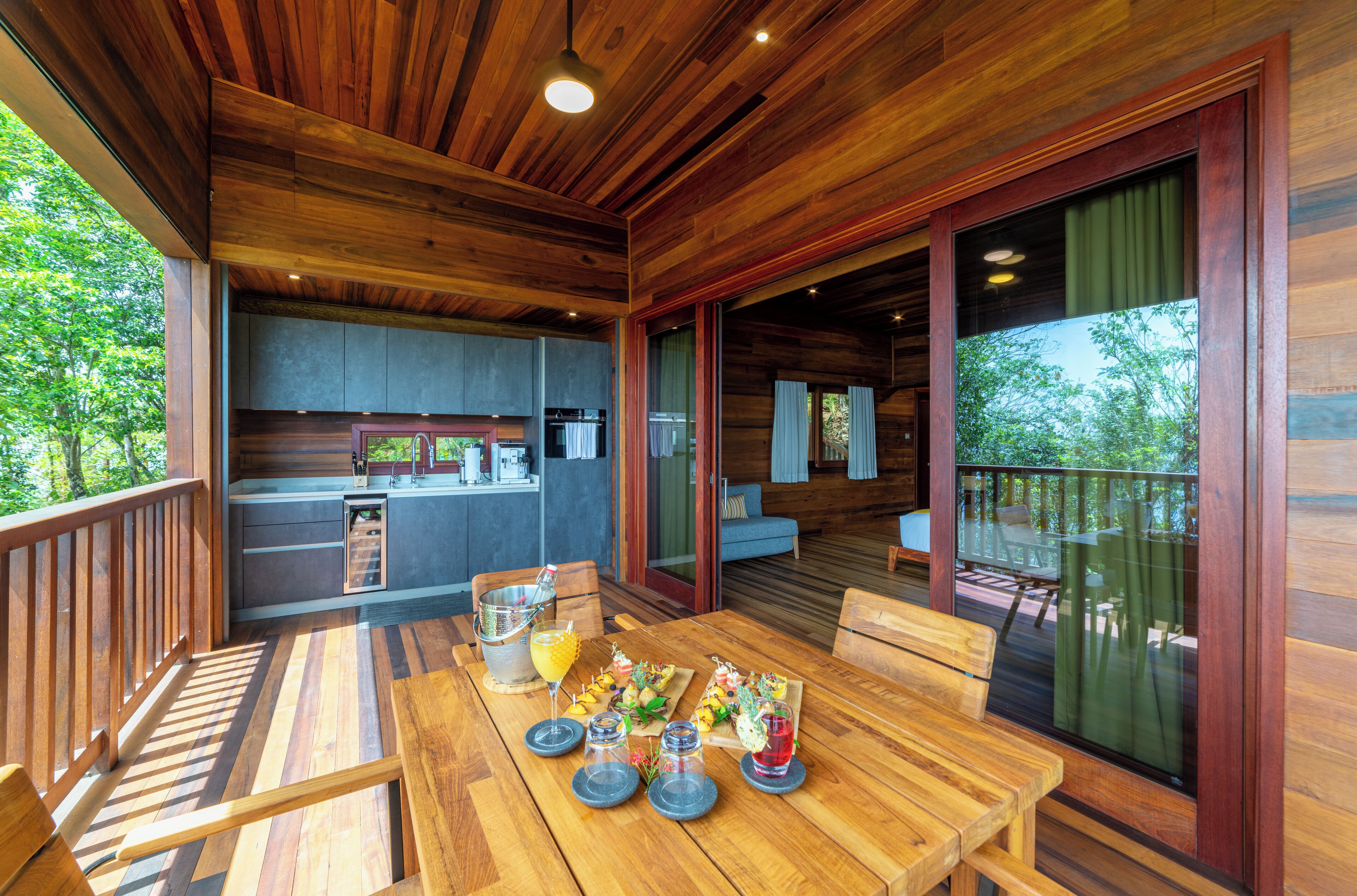 Down comforters, in-room safe, desk, laptop workspace