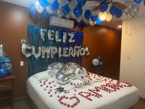 Deluxe Suite | Free WiFi, bed sheets - Venus Hotel (San Ignacio)