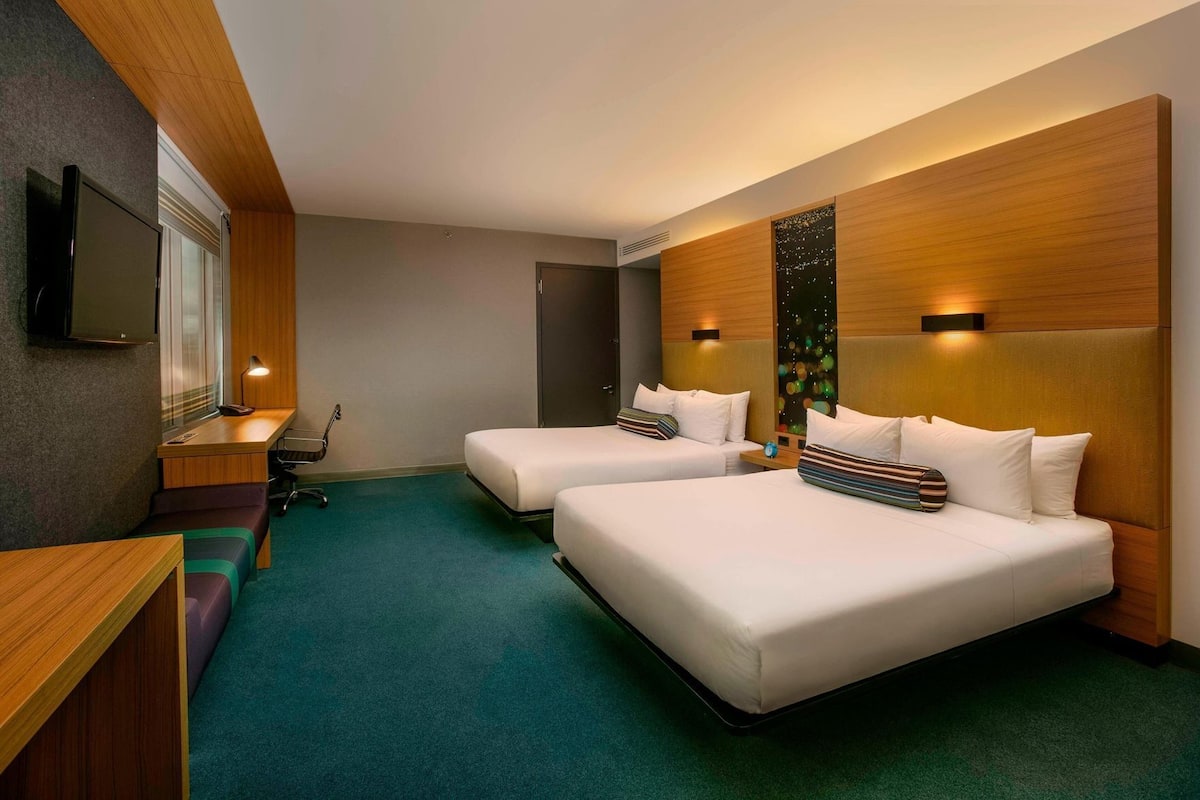 Minibar, in-room safe, desk, soundproofing