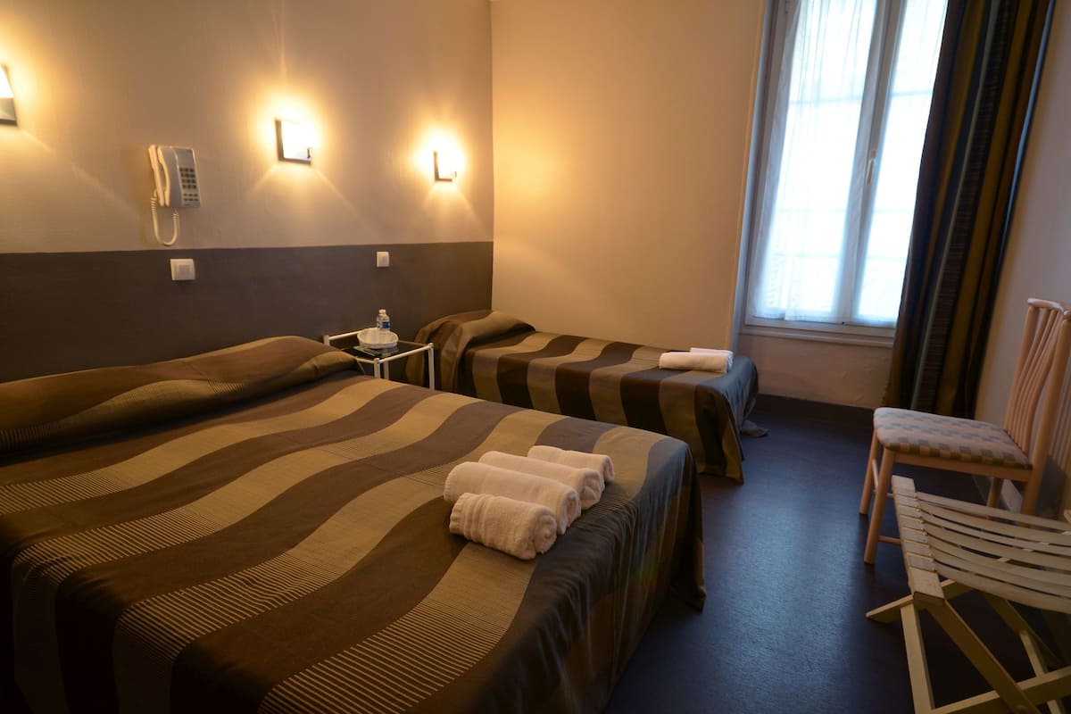 Dreibettzimmer