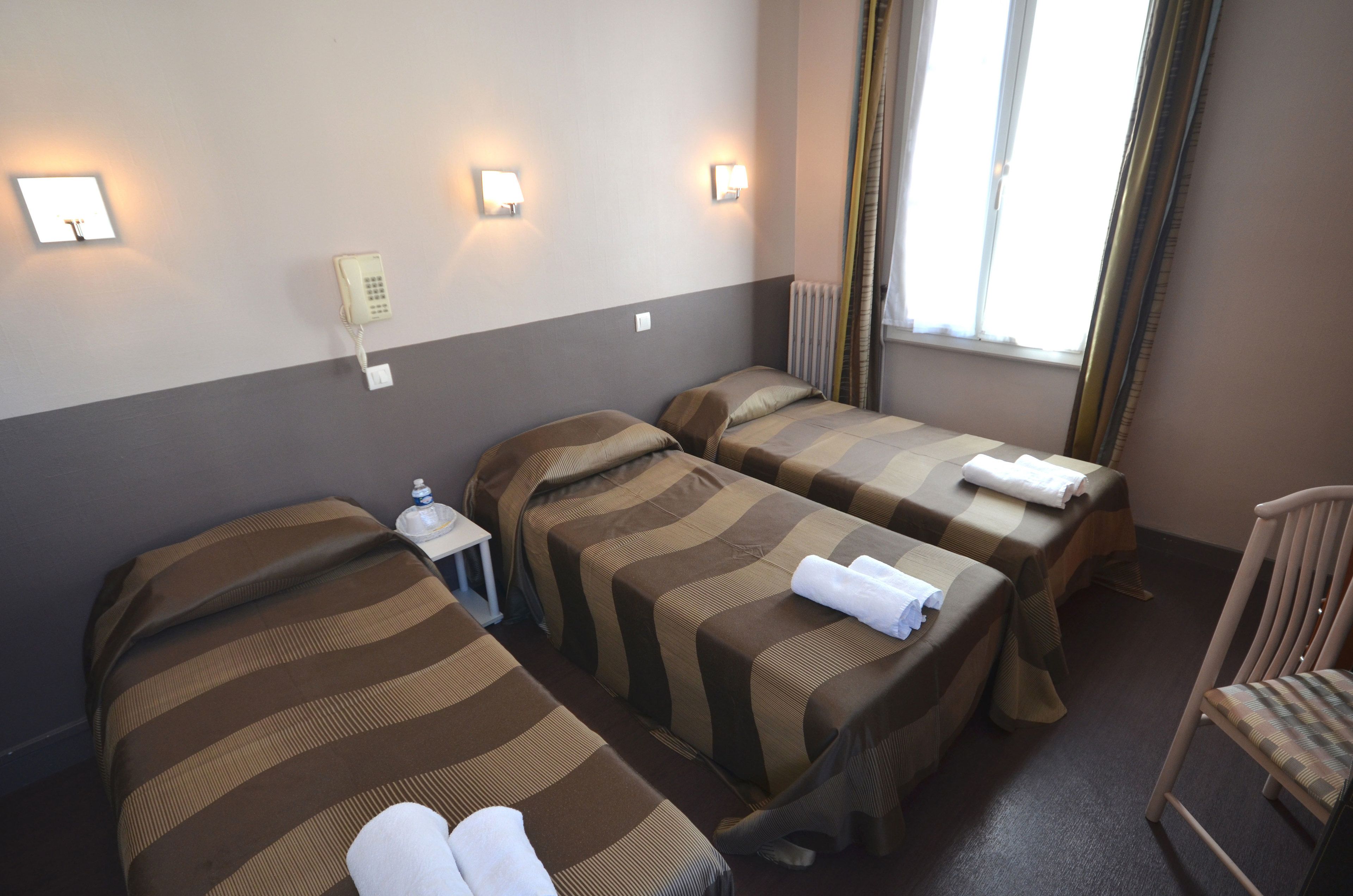 triple room | in-room safe, blackout curtains, soundproofing, iron/ironing board