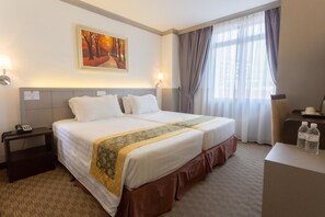 Premium bedding, down duvets, minibar, in-room safe - Hallmark Hotel Leisure (Malacca City)