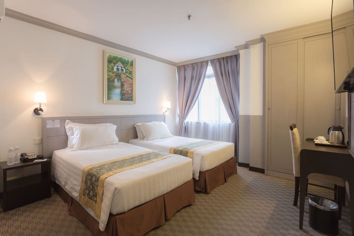 Deluxe Twin Room, 2 Katil Bujang (Single) | Peralatan tempat tidur premium, gebar bulu kapas, bar mini