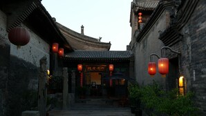 施設の正面
