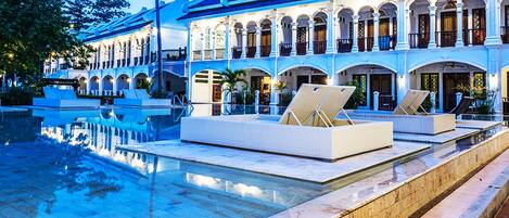 Outdoor pool, pool umbrellas, pool loungers