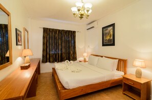 Familjerum - 2 sovrum - havsutsikt | Minibar, värdeförvaringsskåp på rummet och individuell inredning