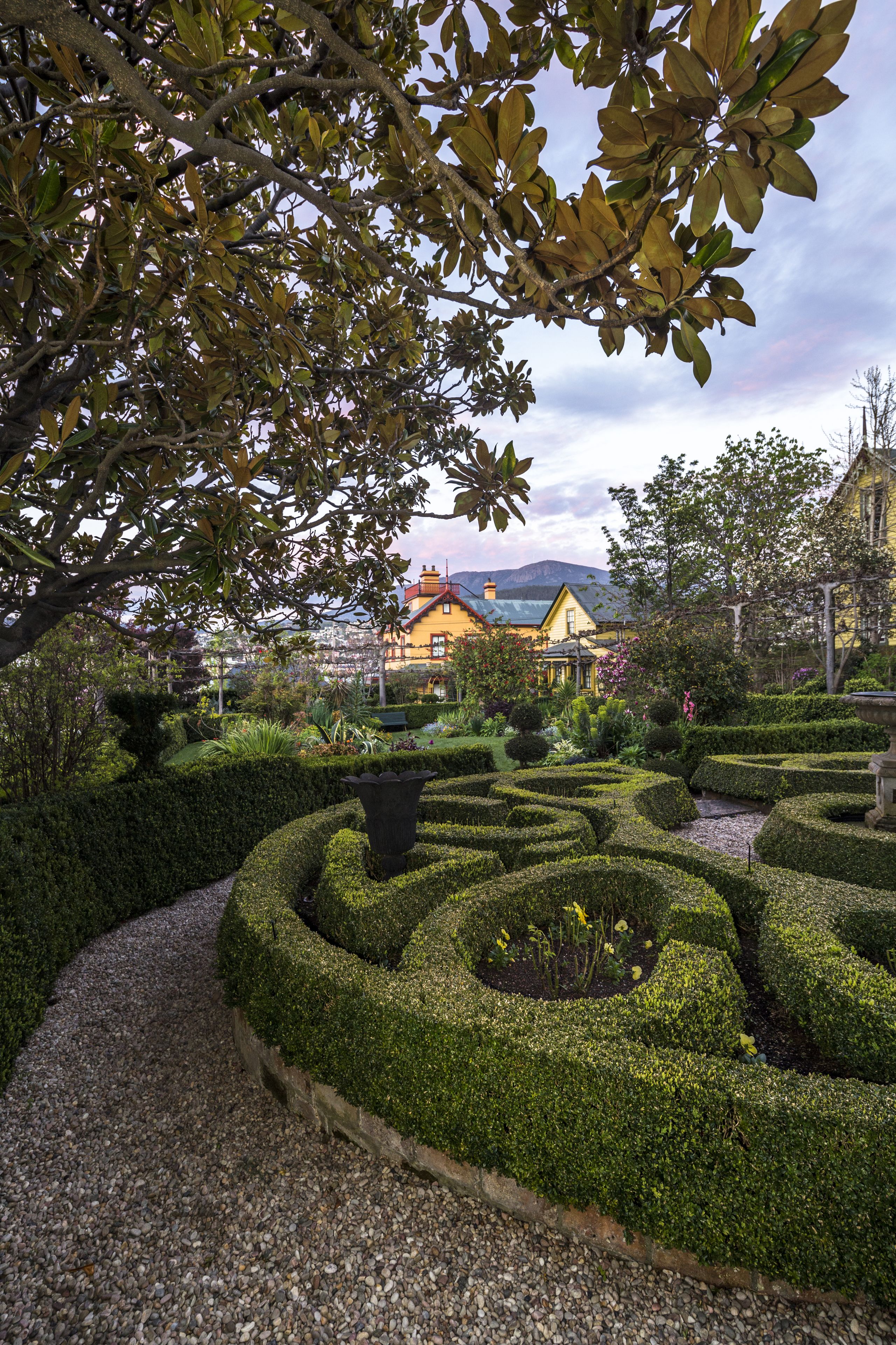 Corinda Contemporary — image 22