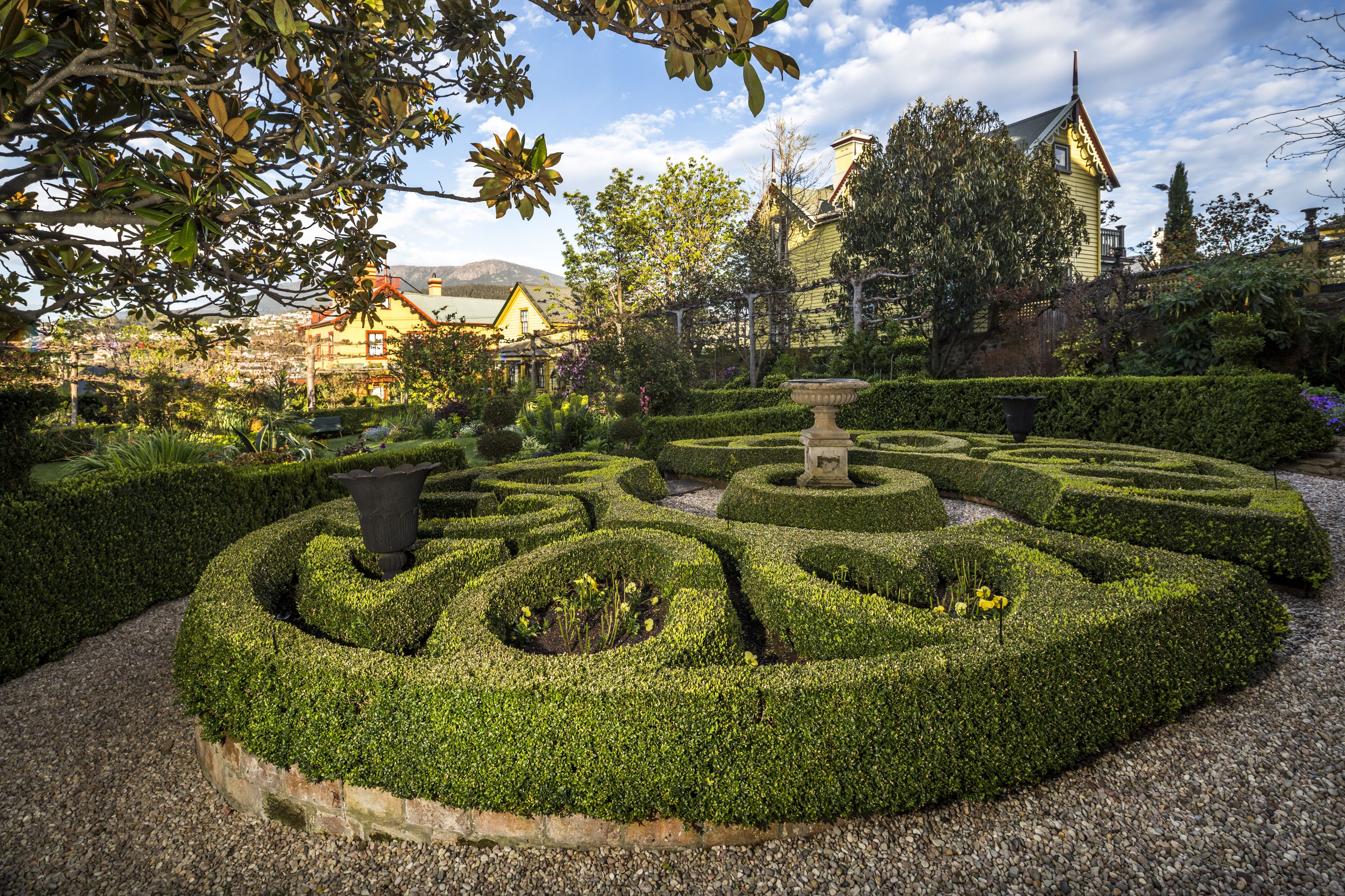 Corinda Contemporary — image 16