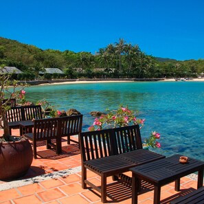 Restaurant - Whale Island Resort (Van Ninh)