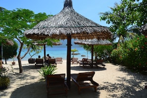 Terrace/patio - Whale Island Resort (Van Ninh)