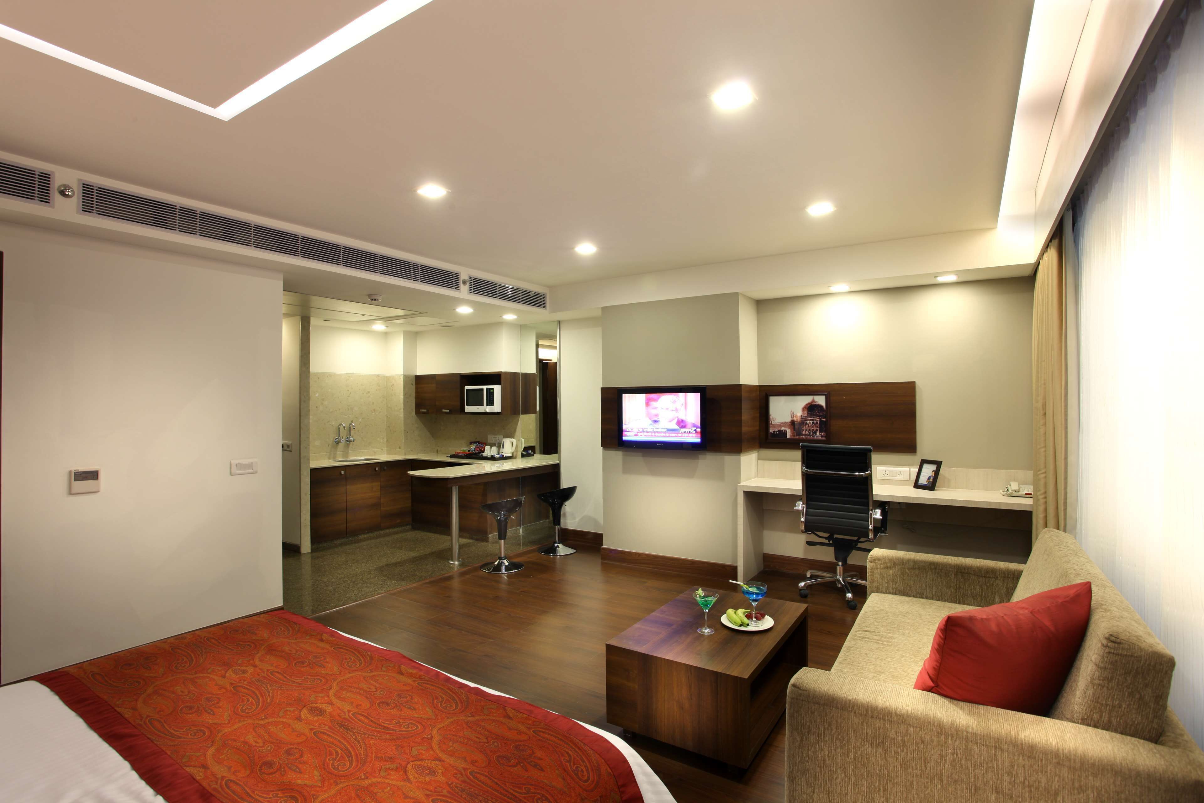 Photo - Mahagun Sarovar Portico Suites