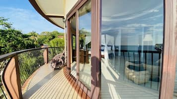 Ocean View Room | Balcon