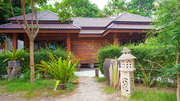A/C Bungalow | View from room