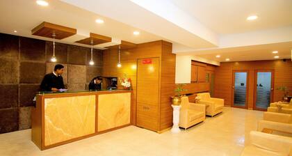 Hotel Crestwood