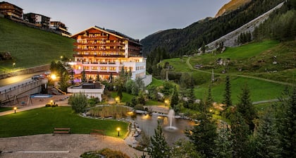 Hotel Alpenhof