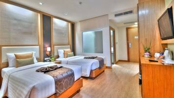 Minibar, in-room safe, individually furnished, desk