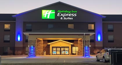Holiday Inn Express & Suites Junction City by IHG