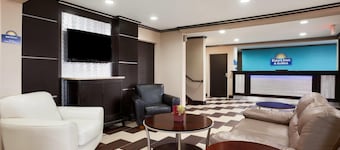 Days Inn & Suites by Wyndham Conroe North