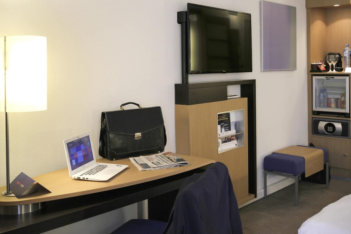 Executive Double Room, 1 Double Bed with Sofa bed | Premium bedding, minibar, in-room safe, desk