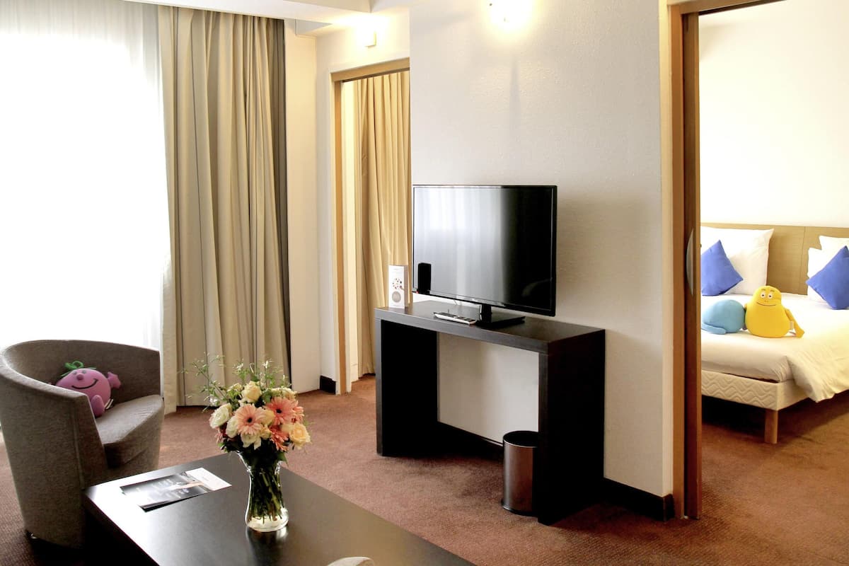 Ropa de cama de alta calidad y minibar