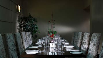 FrĂŒhstĂŒck, Mittagessen und Abendessen