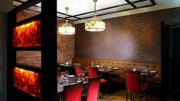 TĂ€gliches kontinentales FrĂŒhstĂŒck (7.95 EUR pro Person)