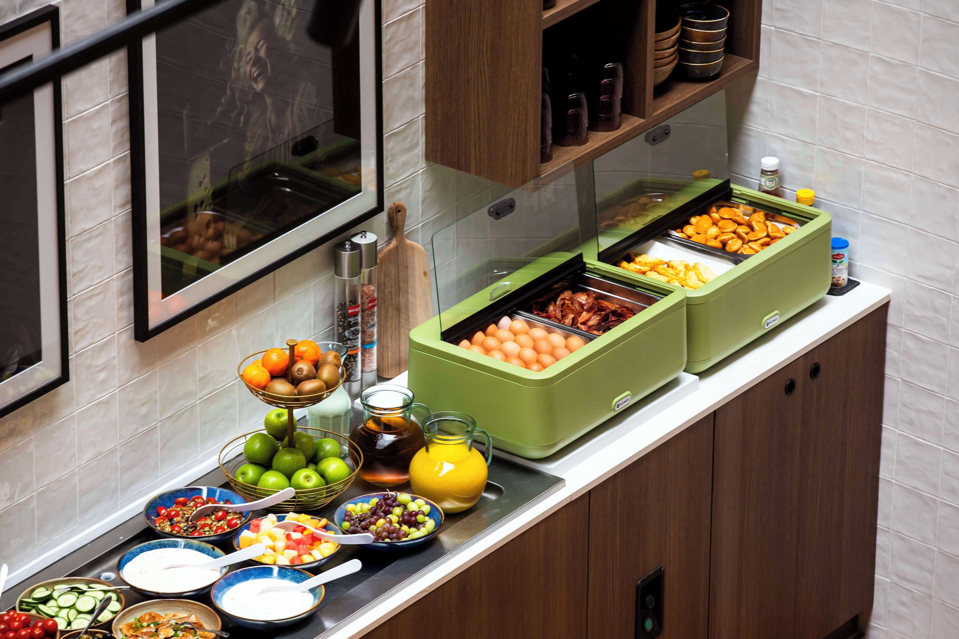 daily buffet breakfast (eur 18.50 per person)