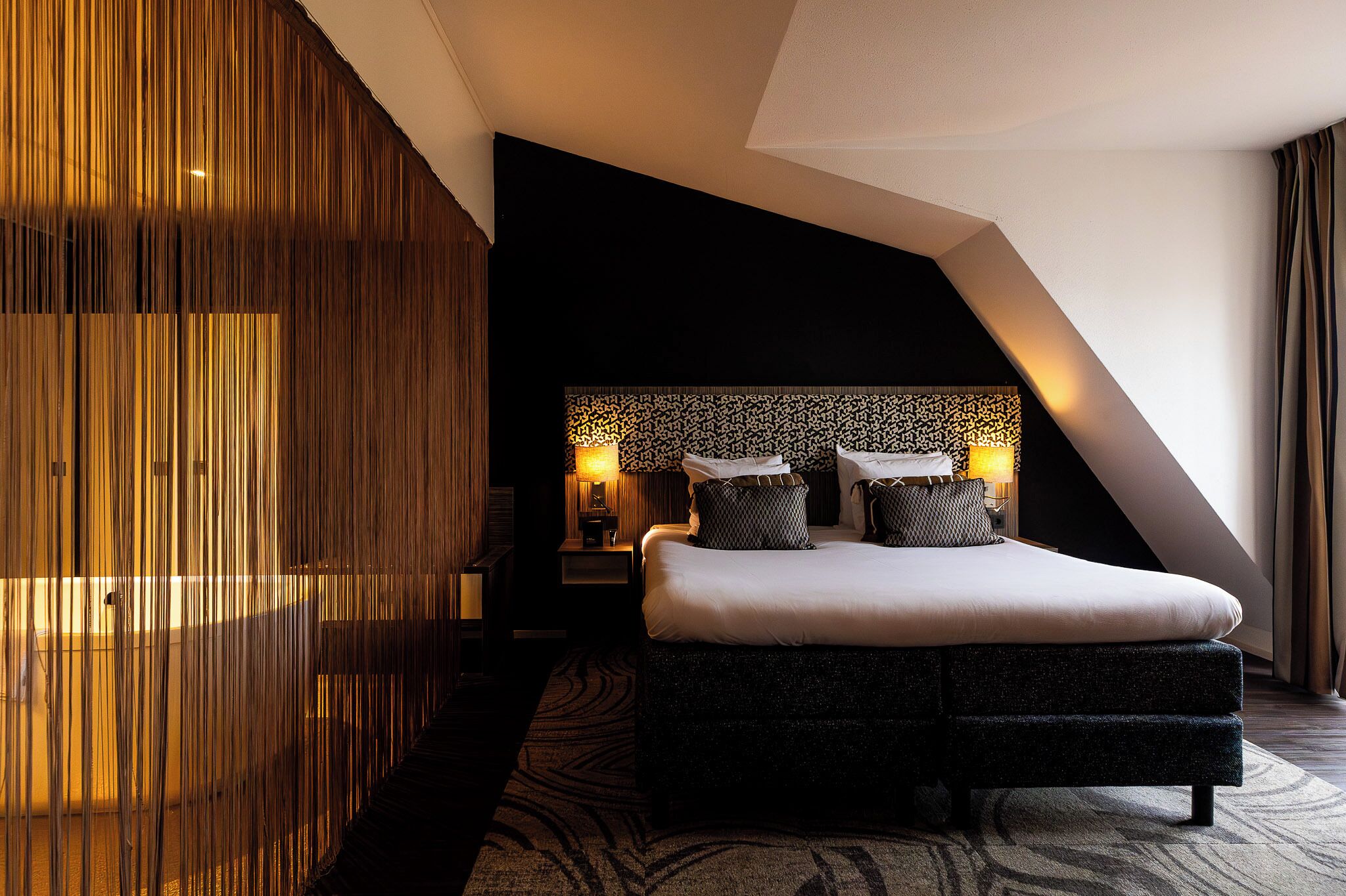 Suite, 1 lit double, non-fumeurs, baignoire | Draps en coton égyptien, literie de qualité supérieure