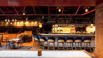 Bar (en la propiedad)