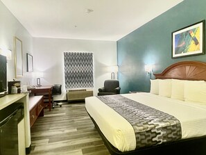 Quarto standard, 1 cama King | Escrivaninha, ferros/tábuas de passar roupa, berços (sobretaxa)