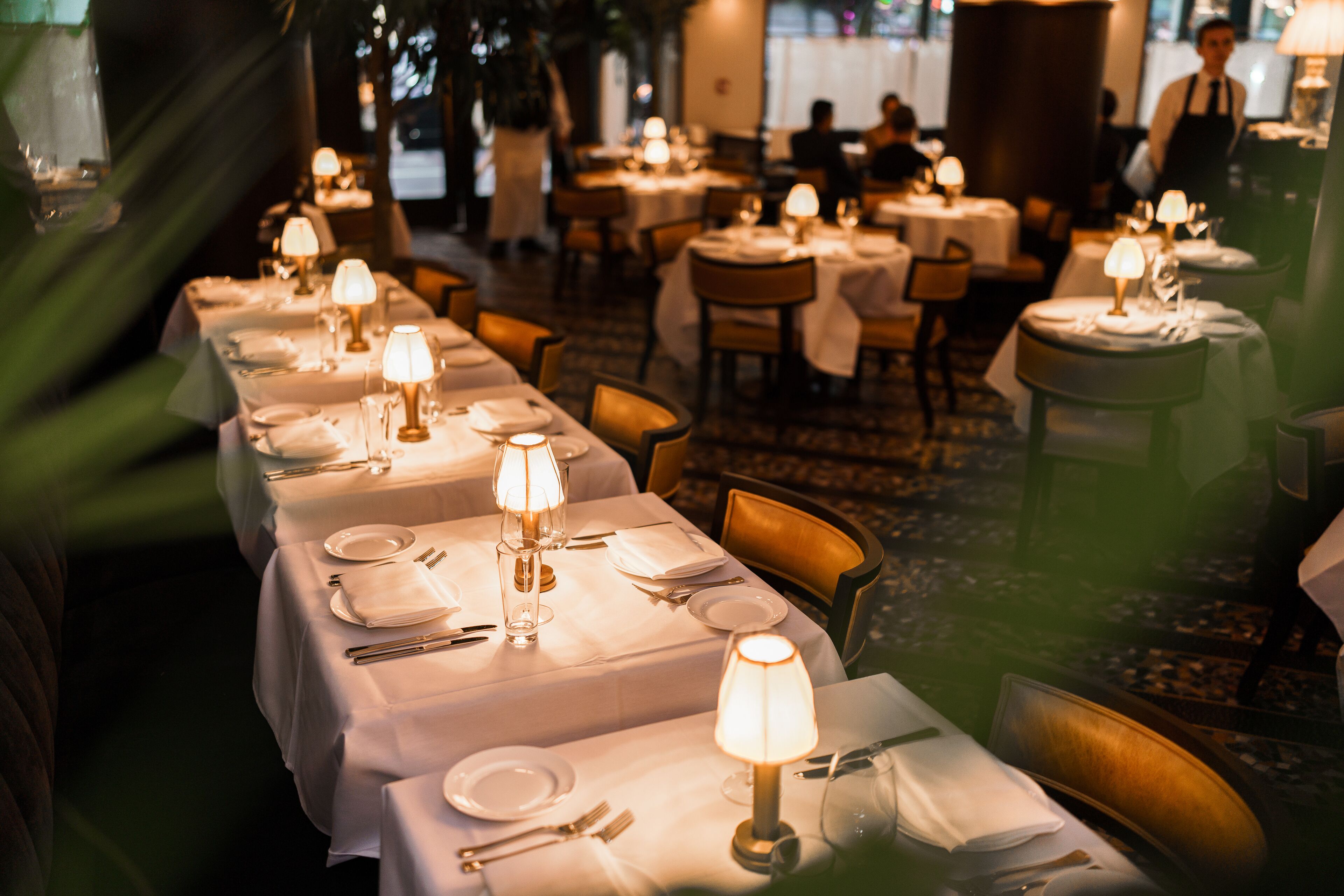 3 restaurants; breakfast, lunch, and dinner served