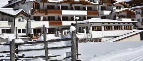 Façana frontal de l'allotjament