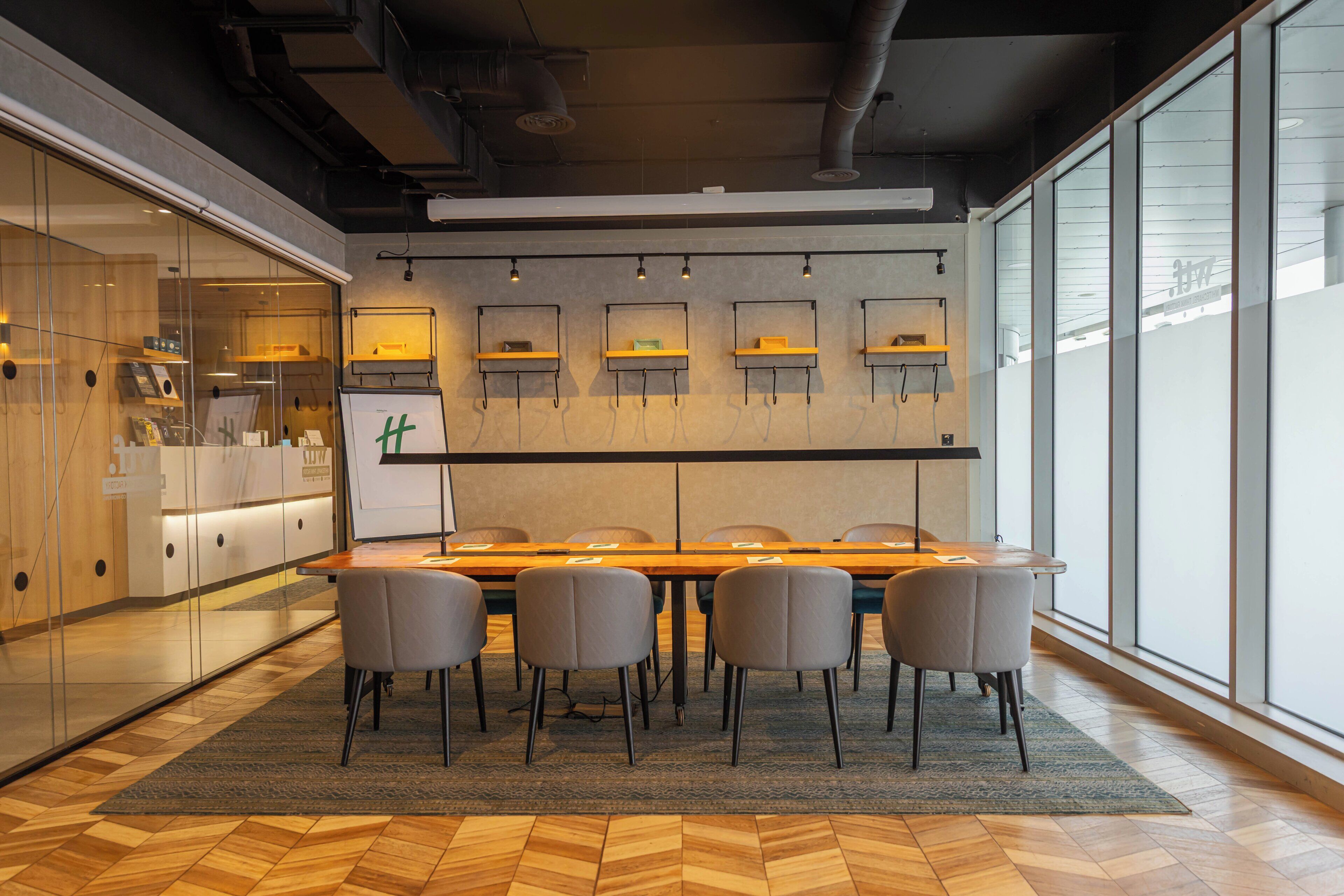 Photo - Holiday Inn London   Whitechapel, An Ihg