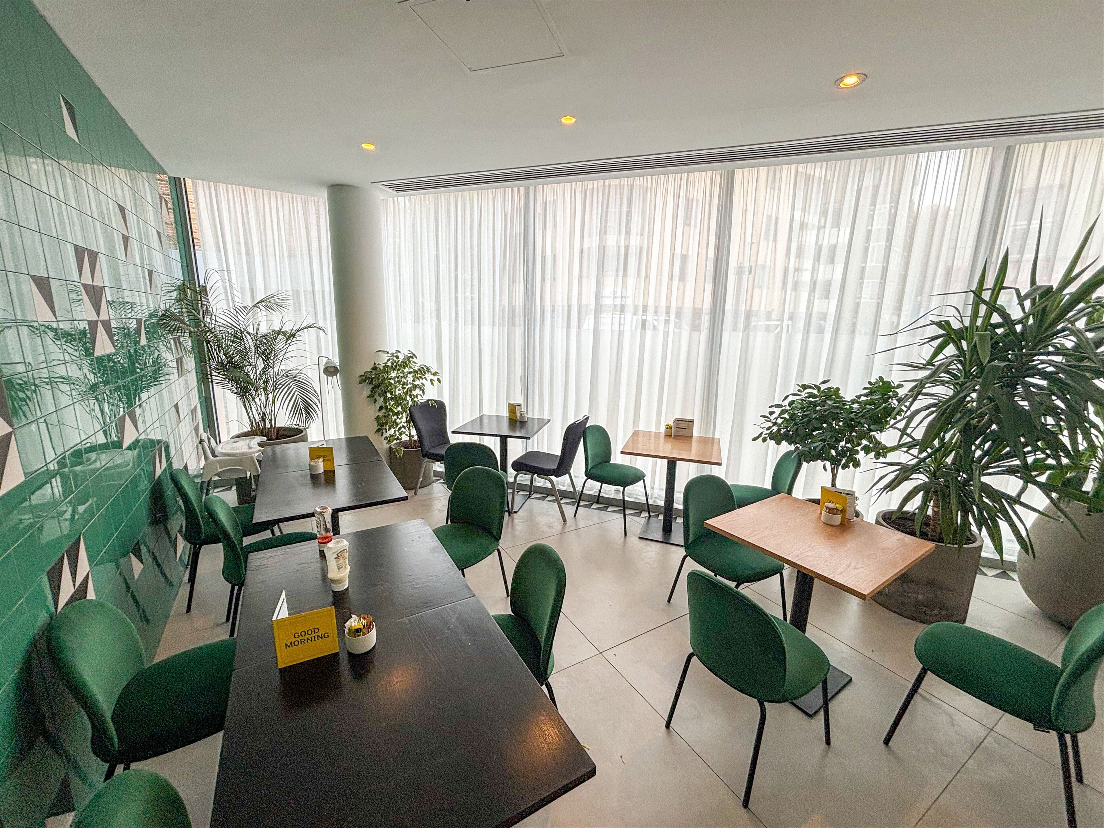 Photo - Holiday Inn London   Whitechapel, An Ihg