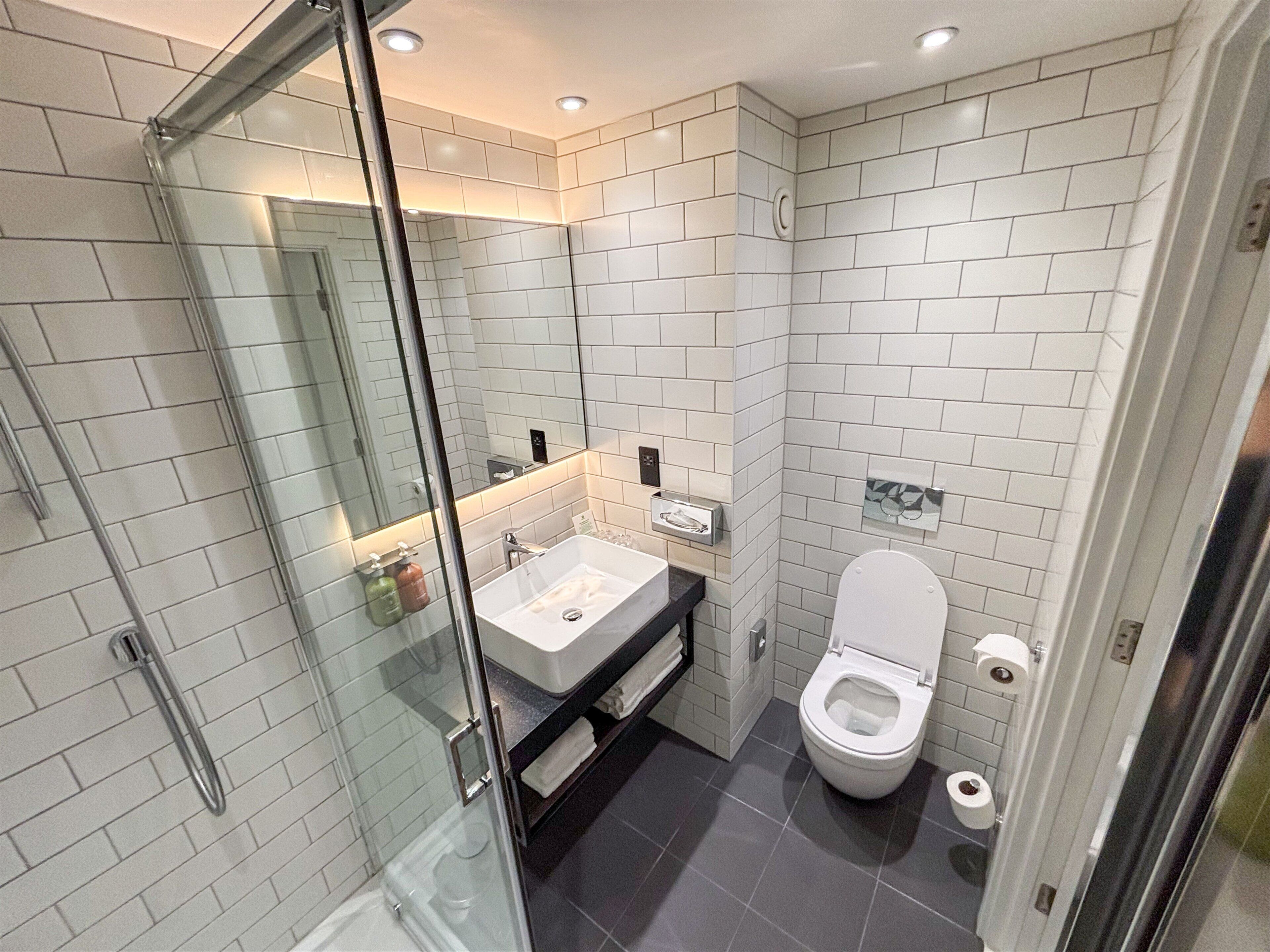 Photo - Holiday Inn London - Whitechapel by IHG