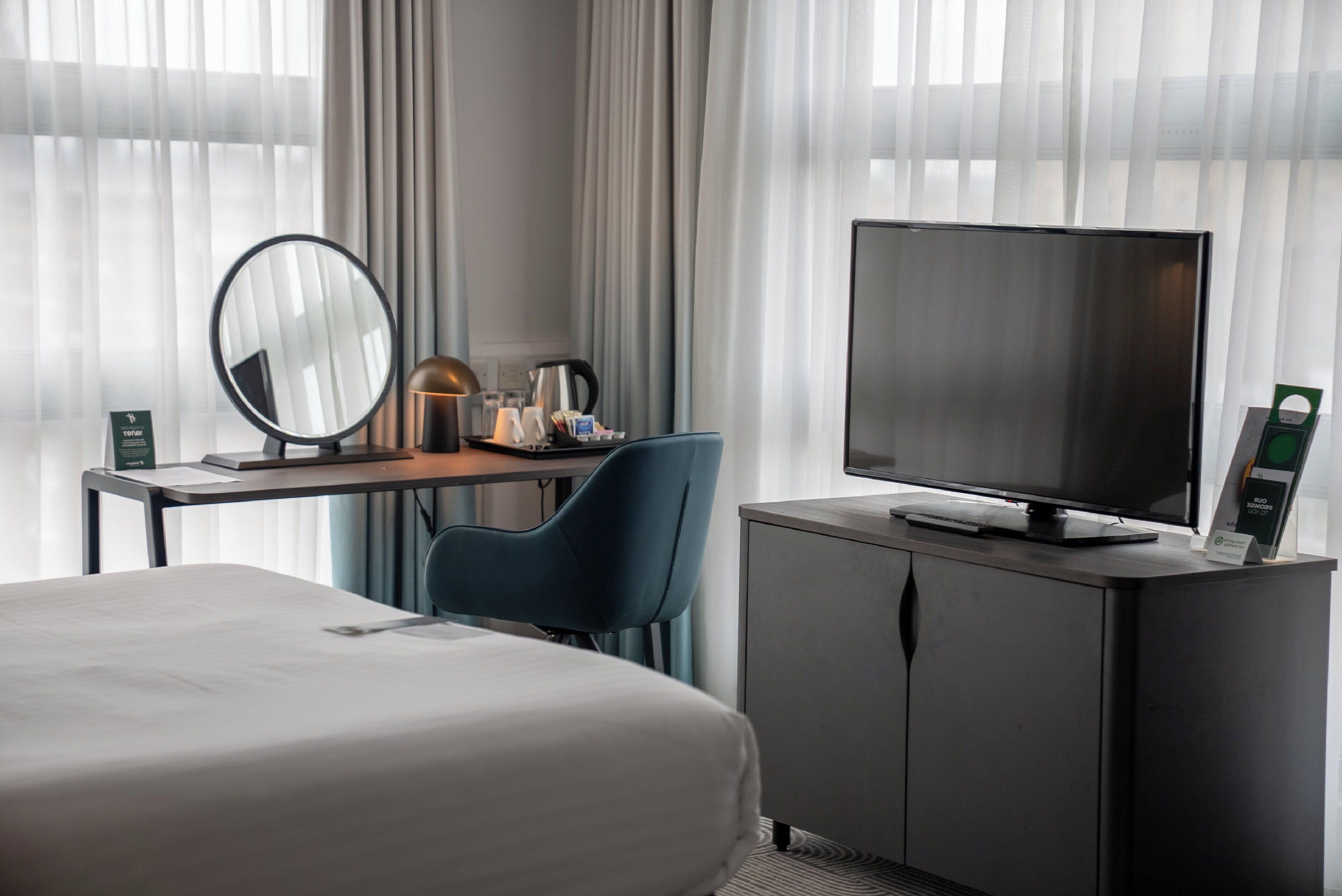 스탠다드룸, 더블침대 1개, 장애인 지원 | 저자극성 침구, 객실 내 금고, 책상, 노트북 작업 공간