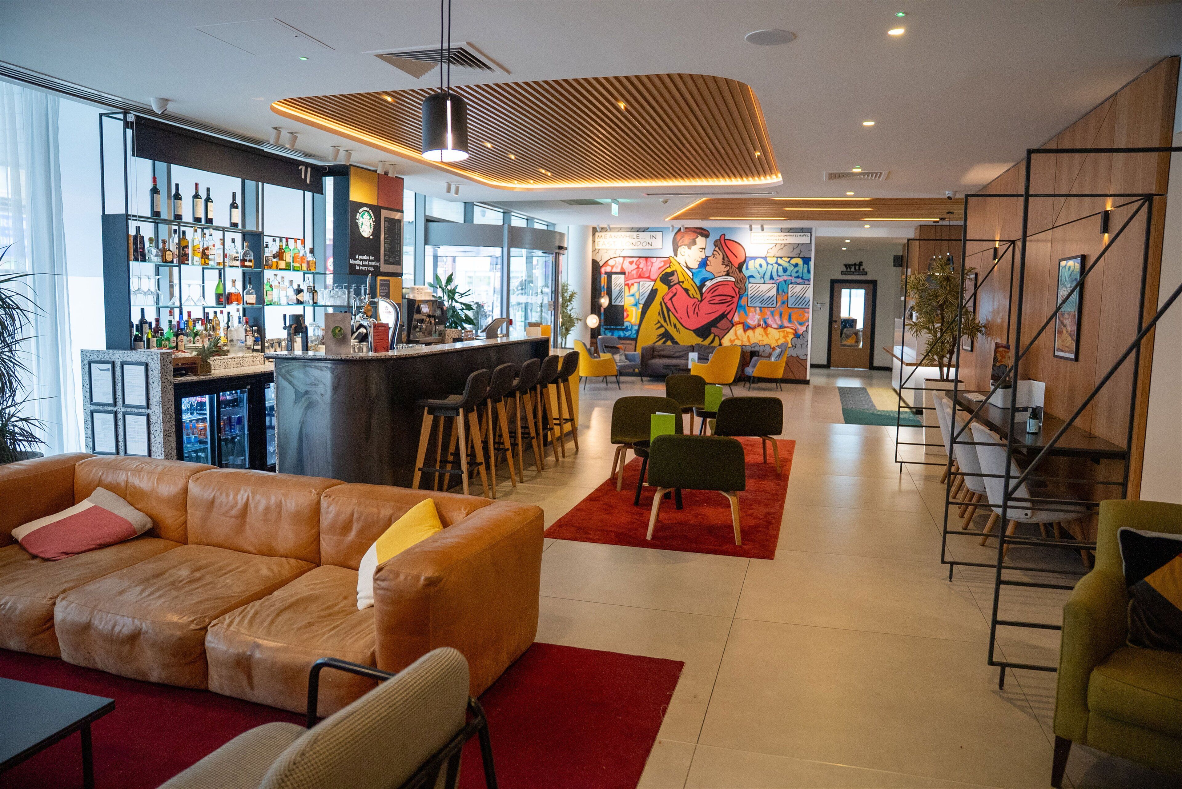 Photo - Holiday Inn London - Whitechapel by IHG