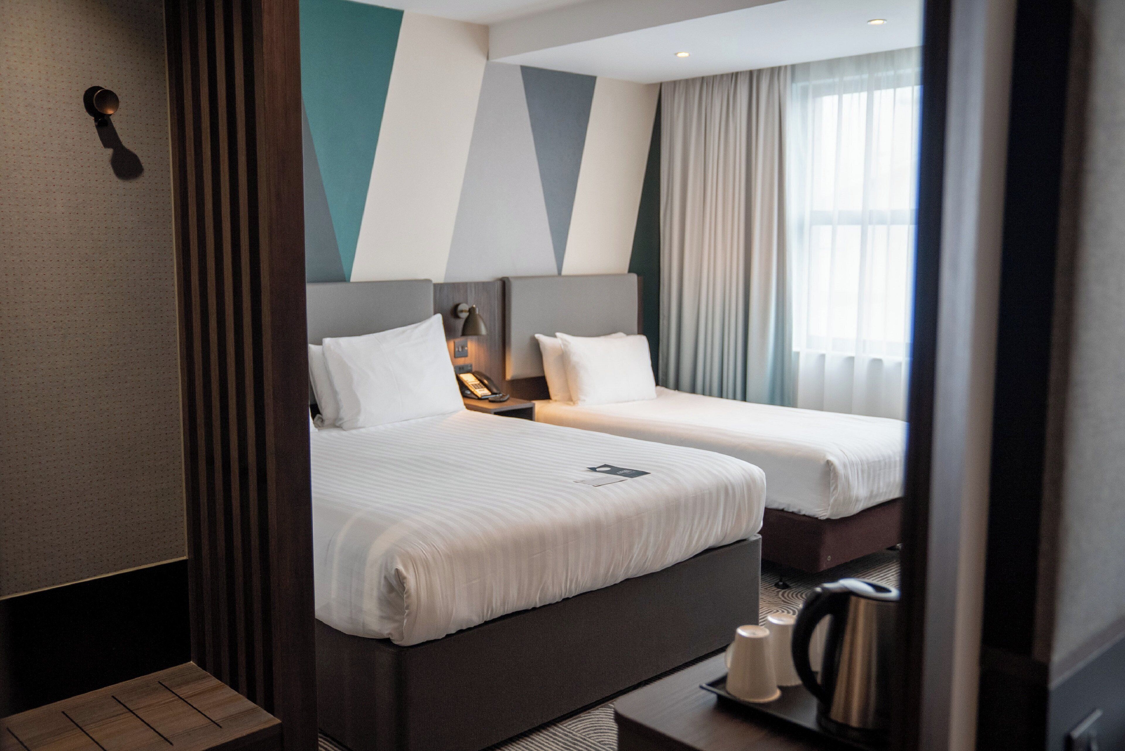 标准房, 多张床 | 防过敏的被褥、客房内保险箱、办公桌、笔记本电脑工作区