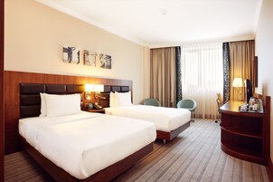 Ropa de cama de alta calidad, colchones Select Comfort y minibar 