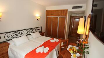 Una cassaforte in camera, una scrivania, Wi-Fi